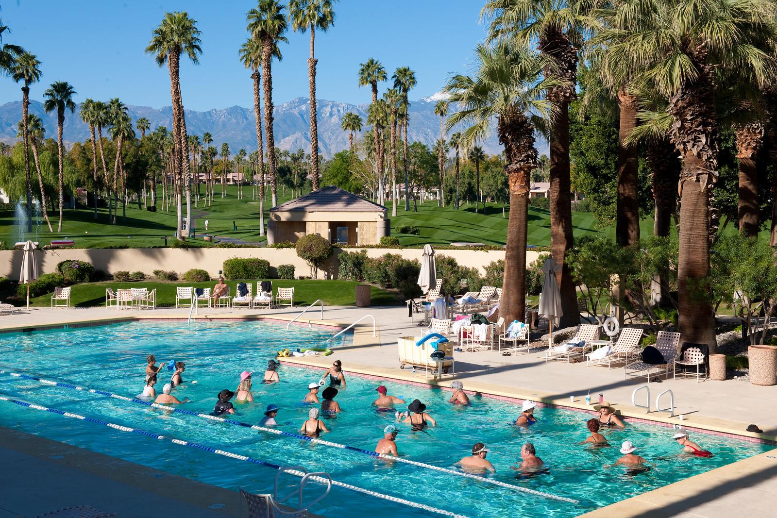 amenities-banner-pool